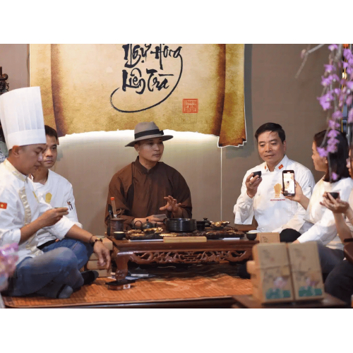 Đến để nhớ thương